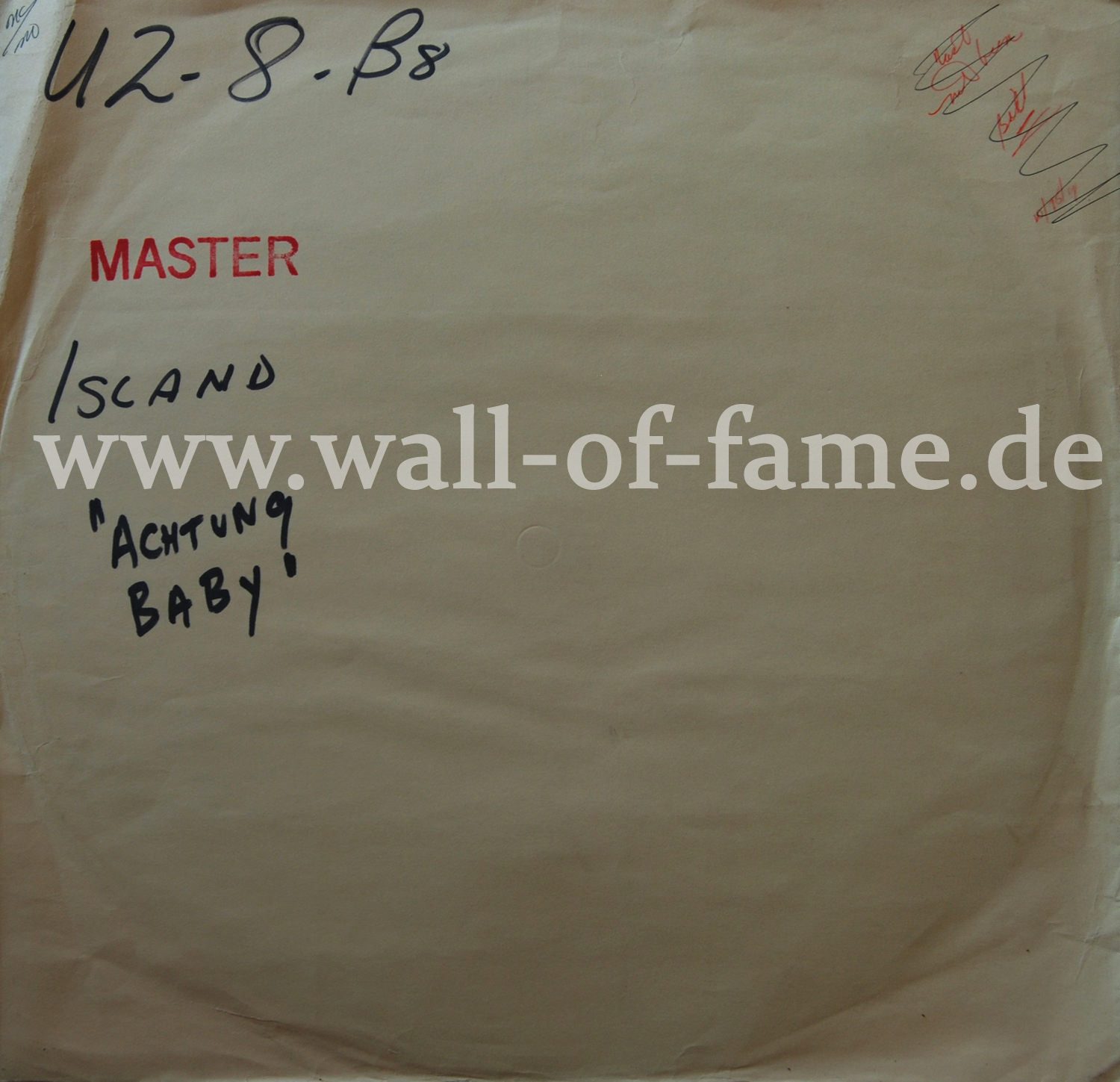 7001006w-4_u2_achtung_baby_metal_mutter