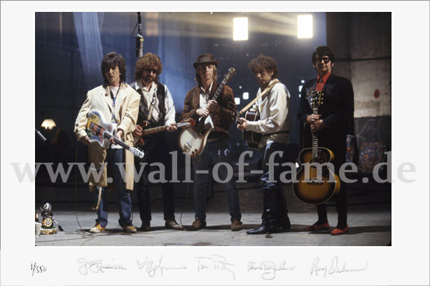 9000179w-2_traveling_wilburys_genesis_book_deluxe_edition